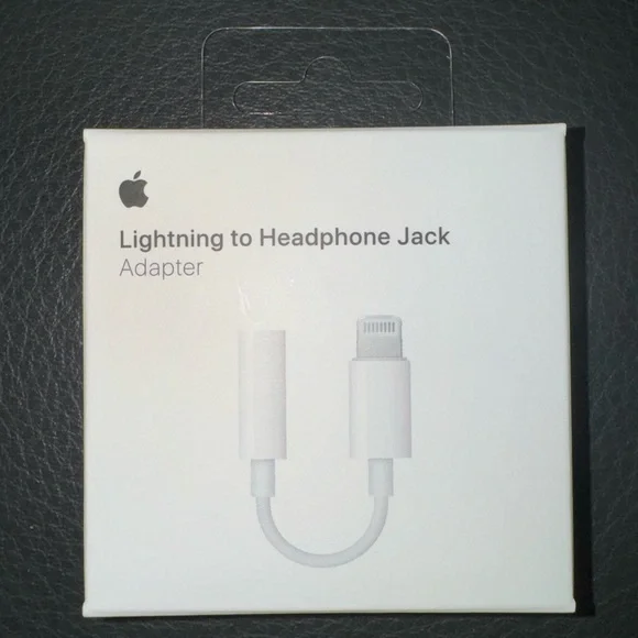 Apple Lightning to Headphone Jack Adapter - Picture 2 of 3